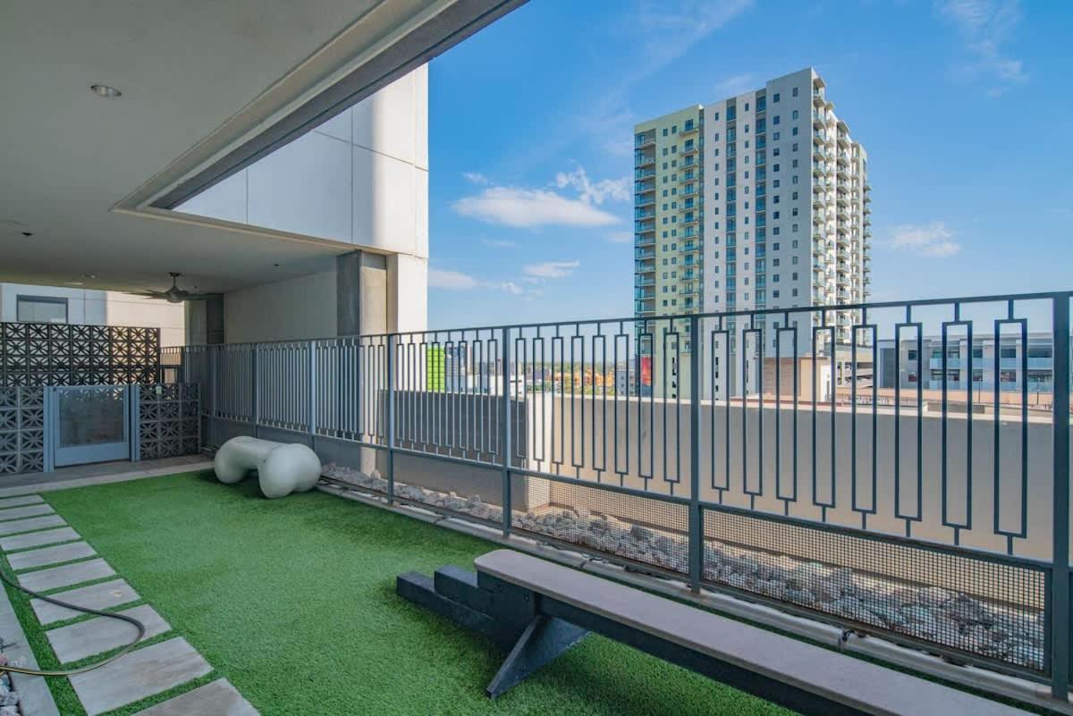 Detailed 2Bd, Highrise Dt, Pool, Gym, Parking, Sleeps 8 Daire Phoenix Dış mekan fotoğraf