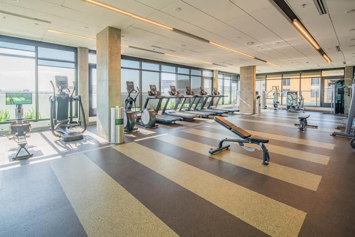 Detailed 2Bd, Highrise Dt, Pool, Gym, Parking, Sleeps 8 Daire Phoenix Dış mekan fotoğraf